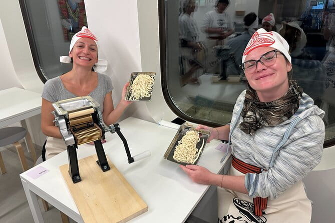 Ramen Cooking Class at Lake Kawaguchiko (Short Course) - Adding Chashu and Finishing the Bowl