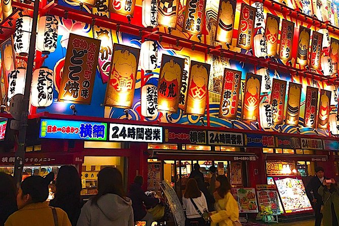 Retro Osaka Street Food Tour: Shinsekai - Making takoyaki instead of only ordering it
