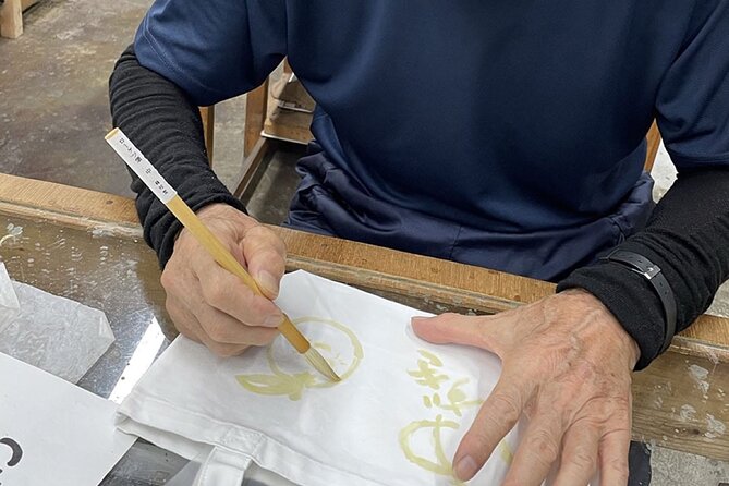 Roketsu dyeing experience: M course Roketsu Dyeing Experience - Why the family-run setting matters