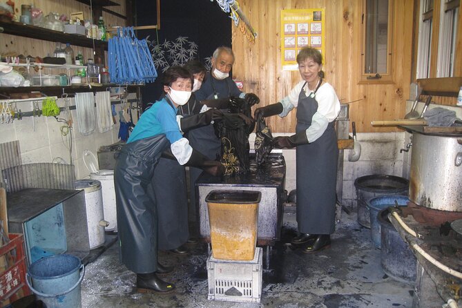 Roketsu dyeing experience: M course Roketsu Dyeing Experience - The $25.77 price and what you receive