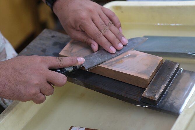 Sakai - Knife Factory and Craft Walking Tour - Guides, language, and the feel of the walk