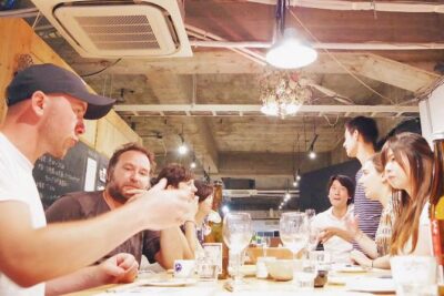 Sake Tasting Masterclass in Shinjuku (8+ Varieties with a Pro)