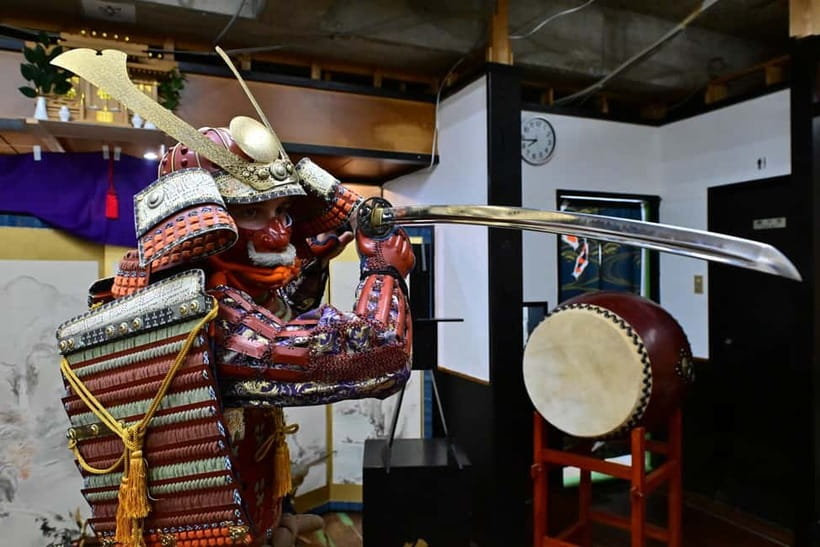 Samurai Armor & Sword experience with phot near Osaka Castle - Cutting with a real samurai sword