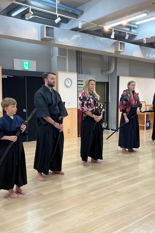 SAMURAI EXPERIENCE in Tokyo（Harajuku）【SAMURAI've】 - The final sword-and-kimono photo session