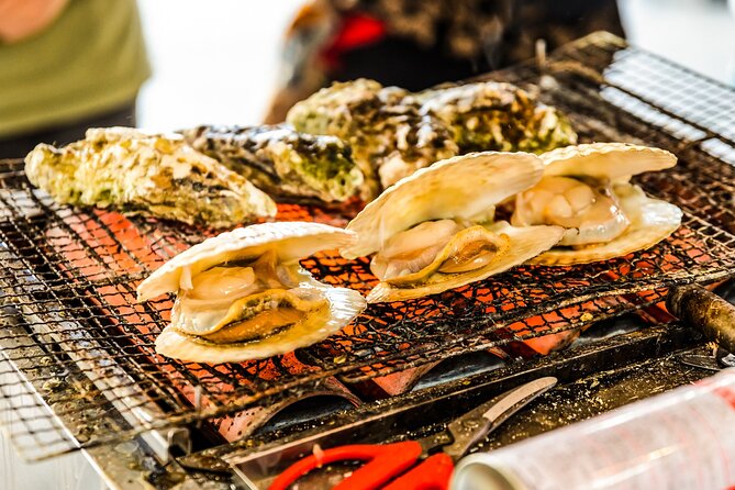 Sapporo Private Tour with a Local – Highlights & Hidden Gems - Nijo Market and Hokkaido seafood