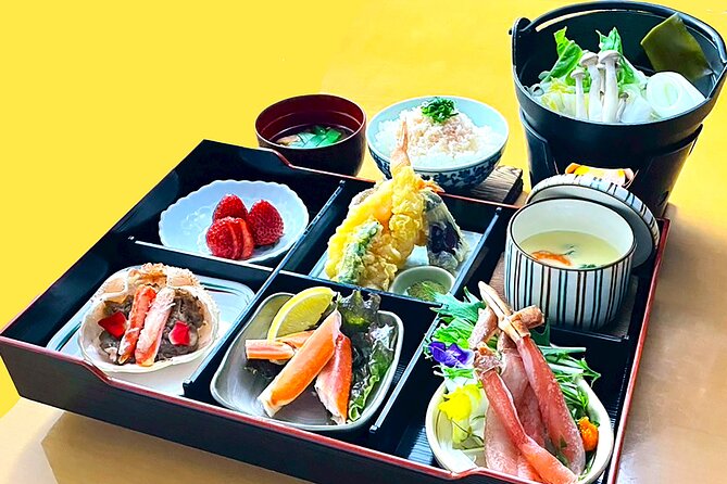 Sapporo Sumo Show Experience with Japanese Food and Photo - A geiko dance and other cultural touches