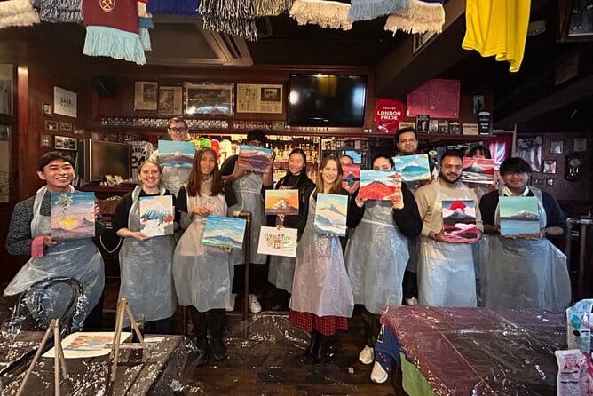 Seasonal Japanese Culture Osaka Paint and Wine Experience - What this Osaka paint-and-sip experience is really like