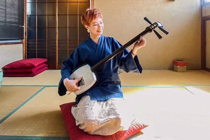 Shamisen Experience in Kyoto 【Private】 - Meeting Jack, the professional shamisen teacher