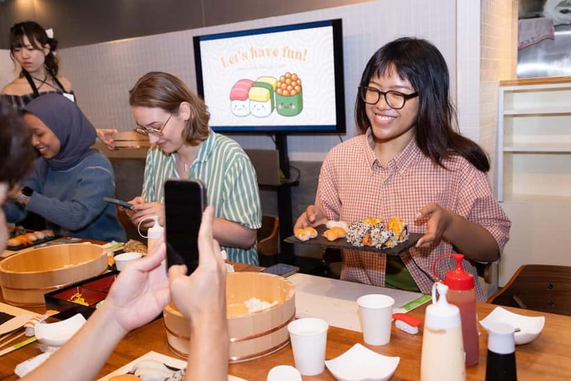 Shibuya Tokyo: Sushi Making Class (Vegan/Vegetarian/Halal) - What This Shibuya Class Actually Offers