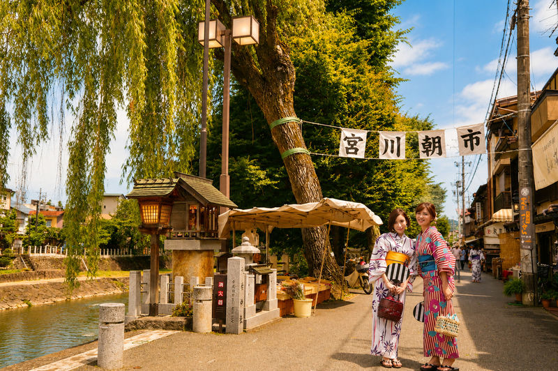 Shirakawa-go & Takayama Old Town Day Tour (Optional Hida Beef Lunch) - Shirakawa-go’s steep roofs and broad valley view
