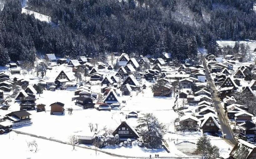 Shirakawago&HidaTakayama&GujoHachiman 1 Day Tour from Nagoya - Takayama’s Edo-period streets in a two-hour window