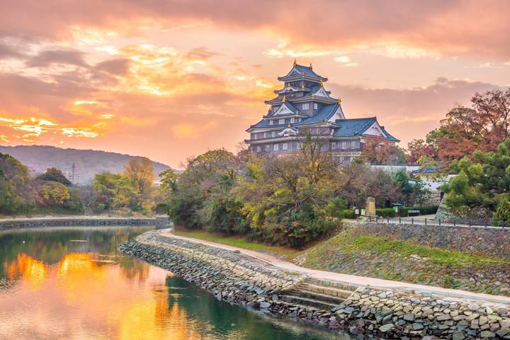 South Japan Express by Europamundo - 6-Day Tour from Osaka Review - Day 2: Himeji Castle and Okayama’s garden