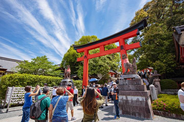 Splendours of Japan by Trafalgar - 9-Day Tokyo to Kyoto Tour Review - Tokyo: temples, towers and a sushi lesson