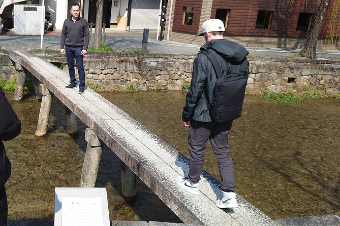 Start from Kyoto Station: Early Morning E-Bike Tour with Kyotoite - Returning along the Kamogawa River