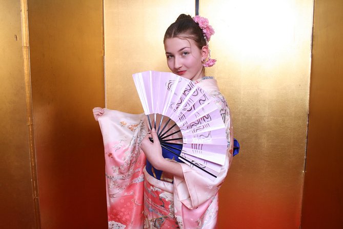 Studio Kimono Photo - A quick cultural portrait in central Asakusa