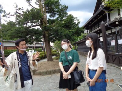 Takayama: Edo-Period Old Town Walking Tour