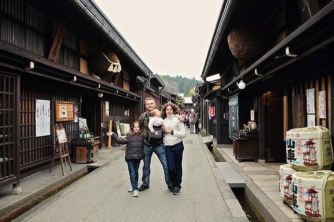 Takayama Half-Day Private Tour with Government Licensed Guide - What this four-hour Takayama tour really offers