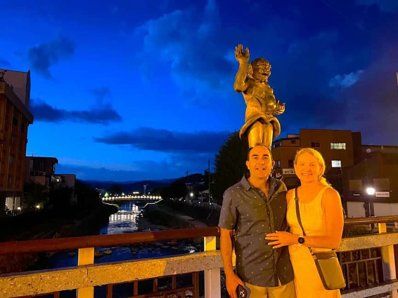 Takayama: Private Night Walking Tour with Dinner - Starting beside Takayama Jinya