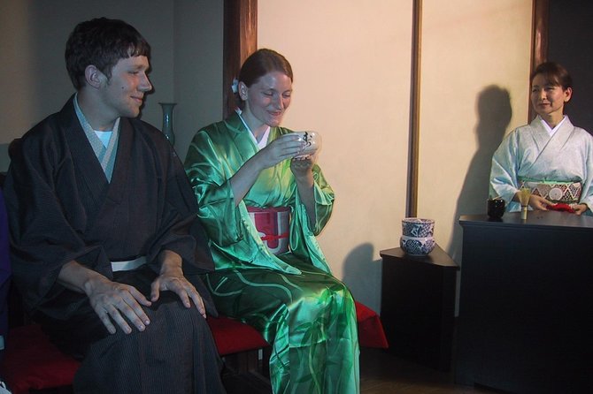 Tea ceremony and kimono experience at Kyoto, Tondaya - How group size changes the experience