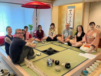 Tea ceremony experience in Japanese-style room 60min