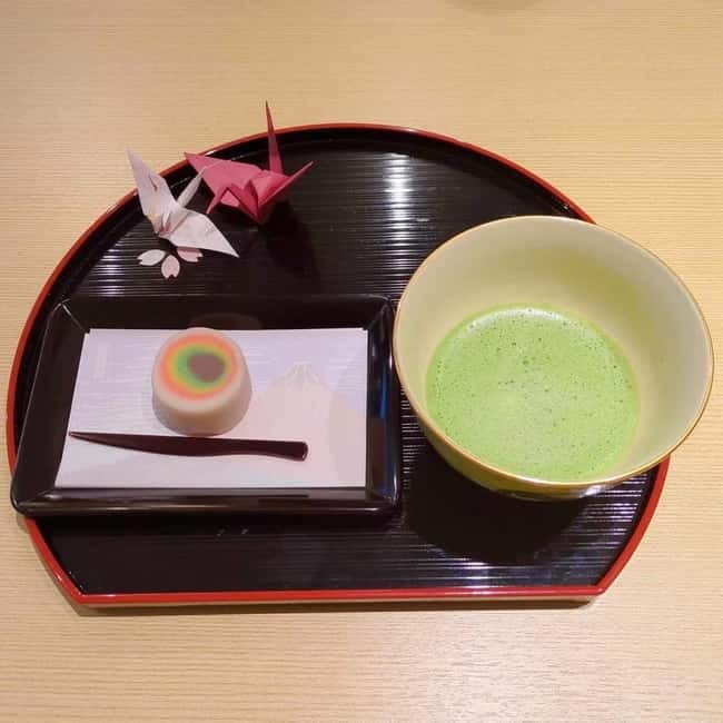 Tea ceremony experience in Japanese-style room 60min - A registered cultural property with photo appeal