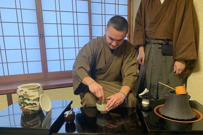 Tea Ceremony in 150 Years Old Townhouse with Tables and Chairs - Clothing rules and practical preparation