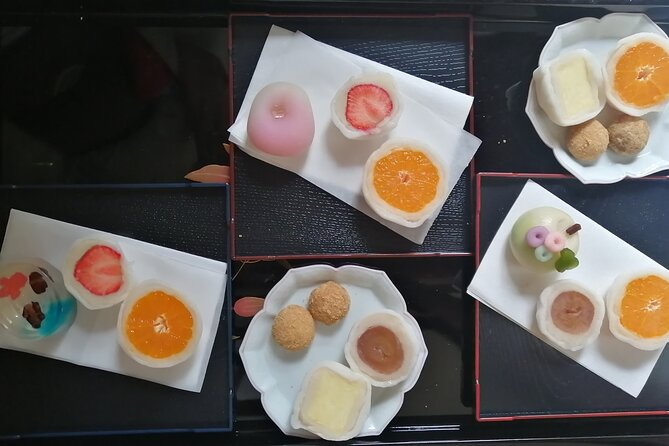 The Art of Mindful Living: Tea Ceremony in Kyoto - Group Size, Private Sessions, and the Atmosphere