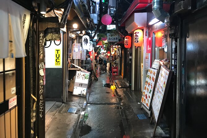 The Dark Side of Tokyo - Night Walking Tour Shinjuku Kabukicho - A Shinto shrine in the middle of the nightlife district