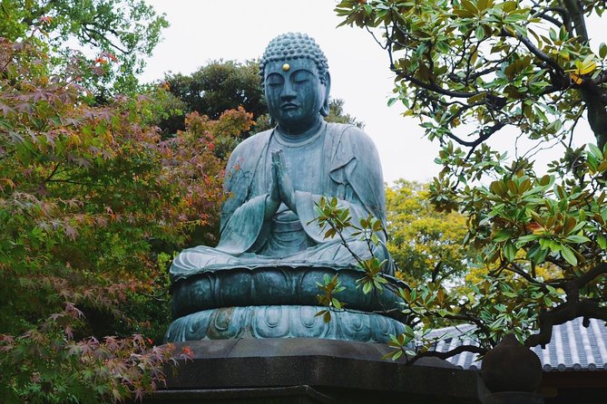 The Old Quarter of Tokyo - Yanaka Walking Tour - Enju-ji Temple and the god of strong legs