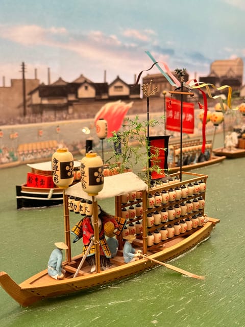 (Ticket Included) Explore Osaka Castle & Museum of History - The 10th-floor Naniwa Palace dioramas