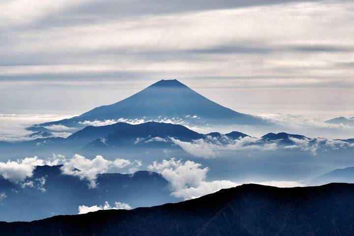 Timeless Japan by Cosmos - 10-Day Tokyo to Osaka Tour Review - Mount Fuji: beautiful views, weather permitting