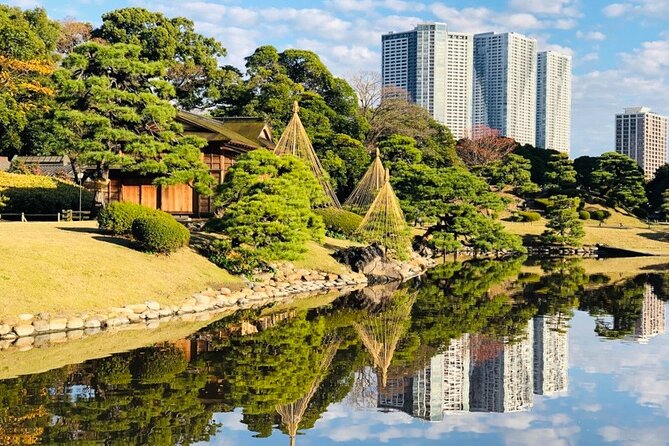 Tokyo 1-Day Bus Tour, pickup from 28 designated hotels in Tokyo - The Imperial Palace loop and Ginza streets