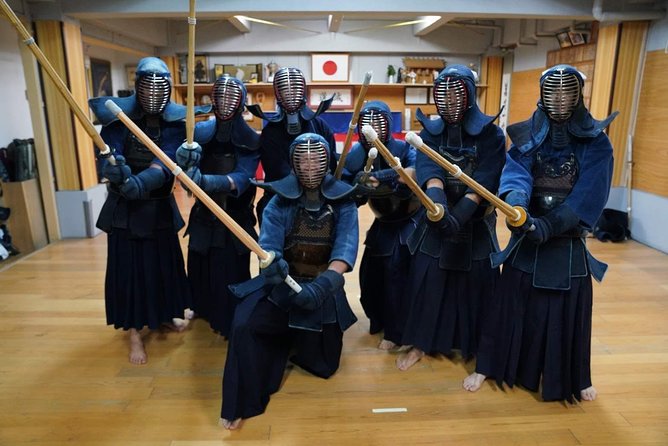 Tokyo 2-Hour Genuine Samurai Experience: Kendo in Japan - Practicing basic strikes and footwork