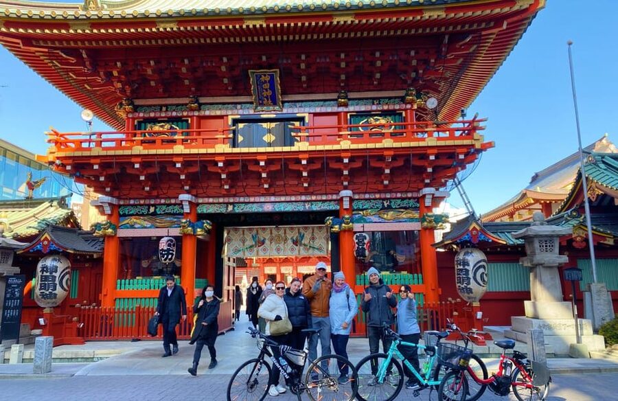 Tokyo: 3-Hour Bike or E-Bike Tour of City's Hidden Gems - Zojo-ji Temple and the formal side of Tokyo