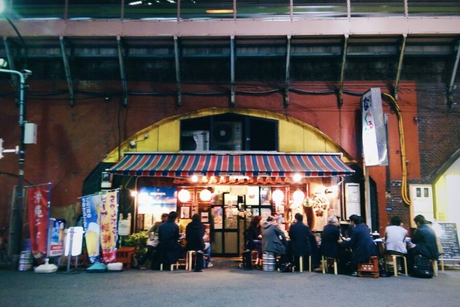 Tokyo: 3-Hour Food Tour of Shinbashi at Night - Ramen, Wagyu, and the value of a multi-stop meal