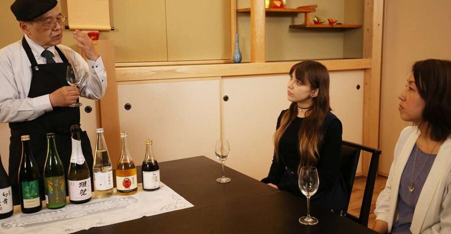 Tokyo: 7 Kinds of Sake Tasting with Japanese Food Pairings - Seven sake styles, not seven near-identical samples