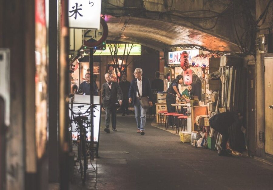 Tokyo After 5: Local Eats, Drinks & Culture Walk - Small Group Benefits and Possible Friction