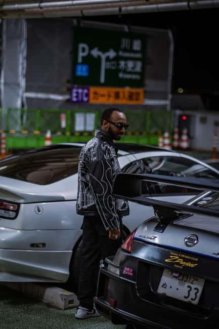 Tokyo and Daikoku by night in a Fast and Furious Skyline 34 - Guides make or break the night