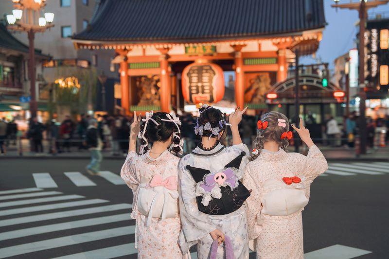 Tokyo Asakusa Kimono&Yukata Rental at Kimono Miyabi Asakusa Station - Making the most of your time in Asakusa