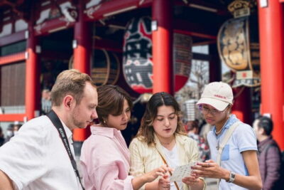 Asakusa Temple & Shrine Walking Tour with Local Guide
