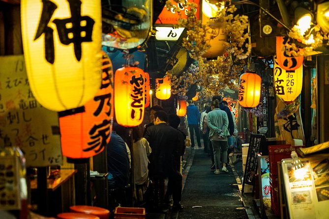 Tokyo Bar Hopping Tour in Shinjuku (All-You-Can-Drink + Dinner) - Photos, pace, and practical comfort