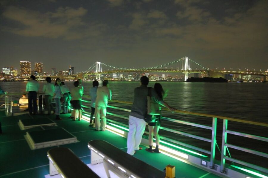 Tokyo Bay: Traditional Japanese Yakatabune Dinner Cruise - Key points to know before booking