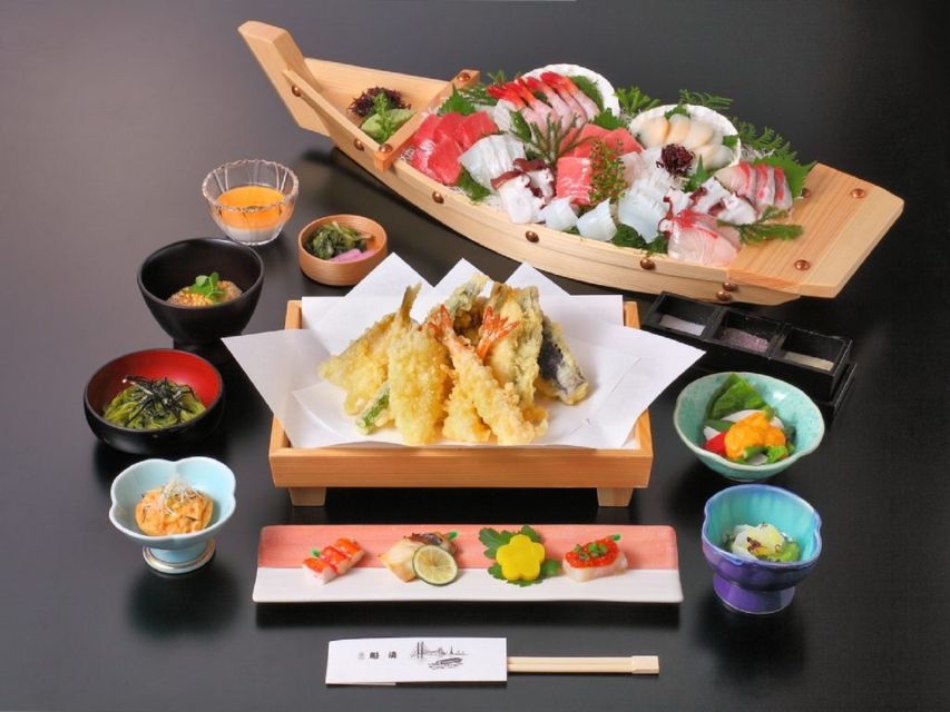 Tokyo Bay: Traditional Japanese Yakatabune Dinner Cruise - The Japanese dinner arrives course by course