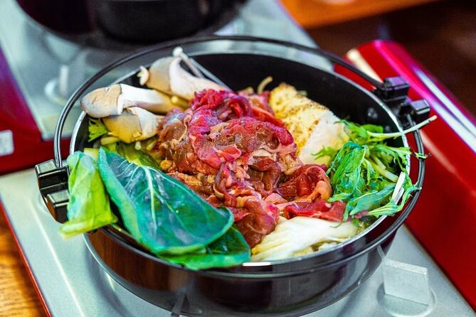 Tokyo Bay Yakatabune Cruise with Traditional JapaneseShow Drinks - Who will enjoy this most?