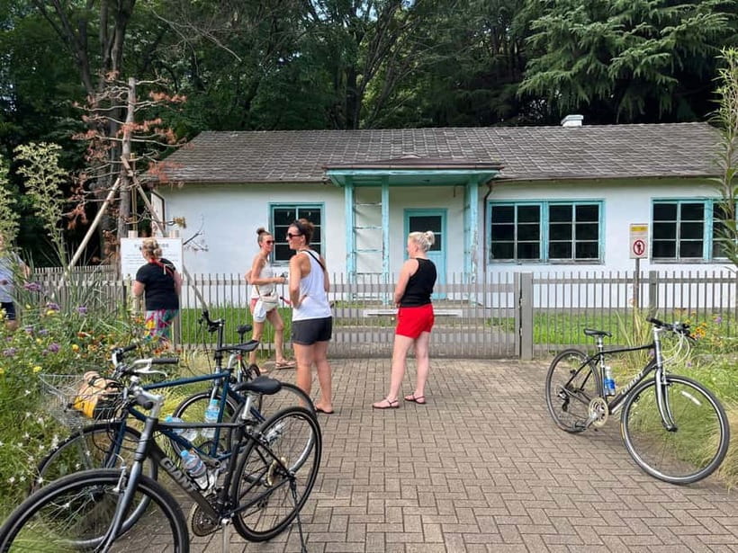 Tokyo Bike Tour: Shibuya, Harajuku & Hidden Gems - Omotesando and Aoyama, where Tokyo changes pace