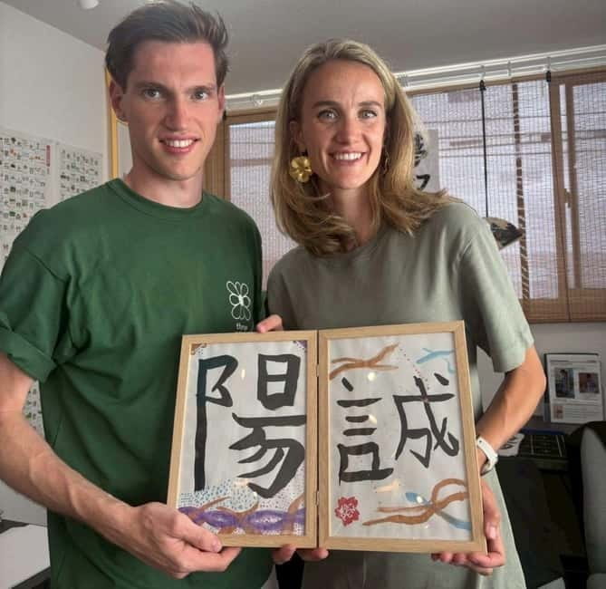 Tokyo:Calligraphy &Make your original folding fan in Asakusa - Creating your one-of-a-kind folding fan