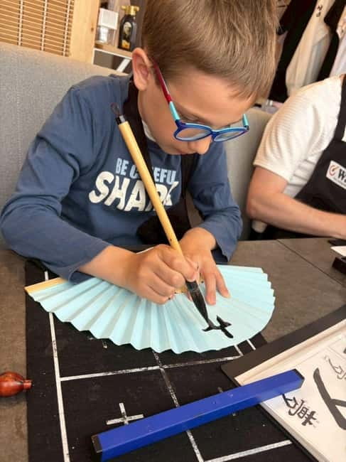 Tokyo:Calligraphy &Make your original folding fan in Asakusa - Green tea and a postcard to your future self
