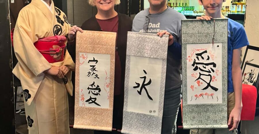 Tokyo: Calligraphy on Kanji Fan & Scroll with Drink - Finding Shodo Cafe 7557 in Roppongi