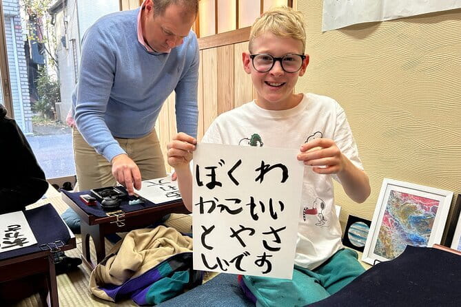 Tokyo: Calligraphy Workshop & Original T-Shirt Creation - Turning your name into kanji