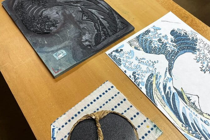 Tokyo: Calligraphy Workshop & Original T-Shirt Creation - Creating artwork on paper